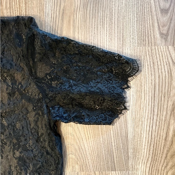 123 Large/XL Black Lace Top only Worn One Time - Picture 4 of 11
